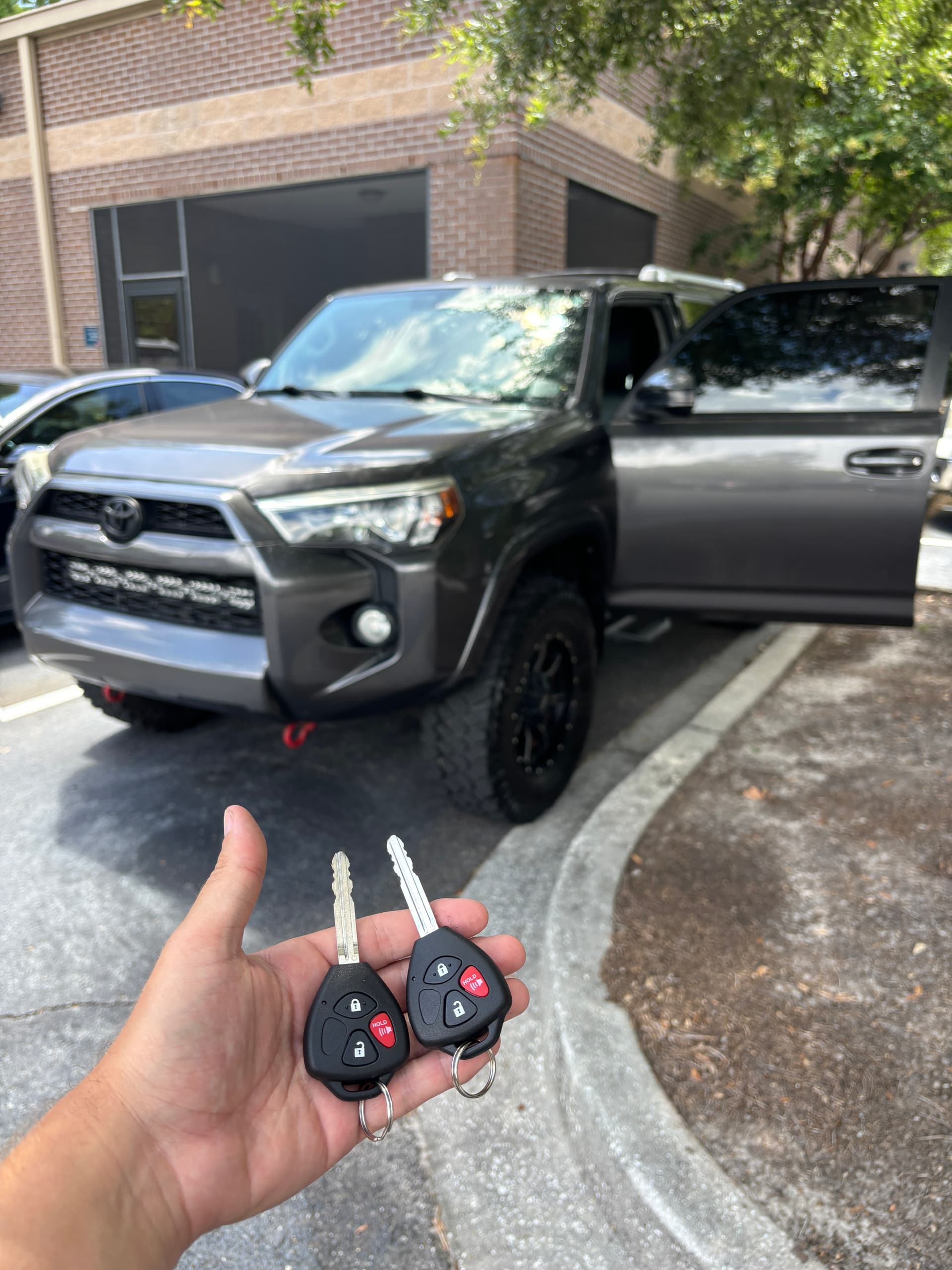 Toyota 4Runner key replacement completed on site in Charleston SC